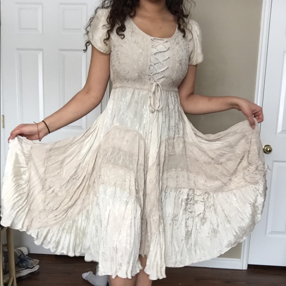 Flowy short sleeve dress